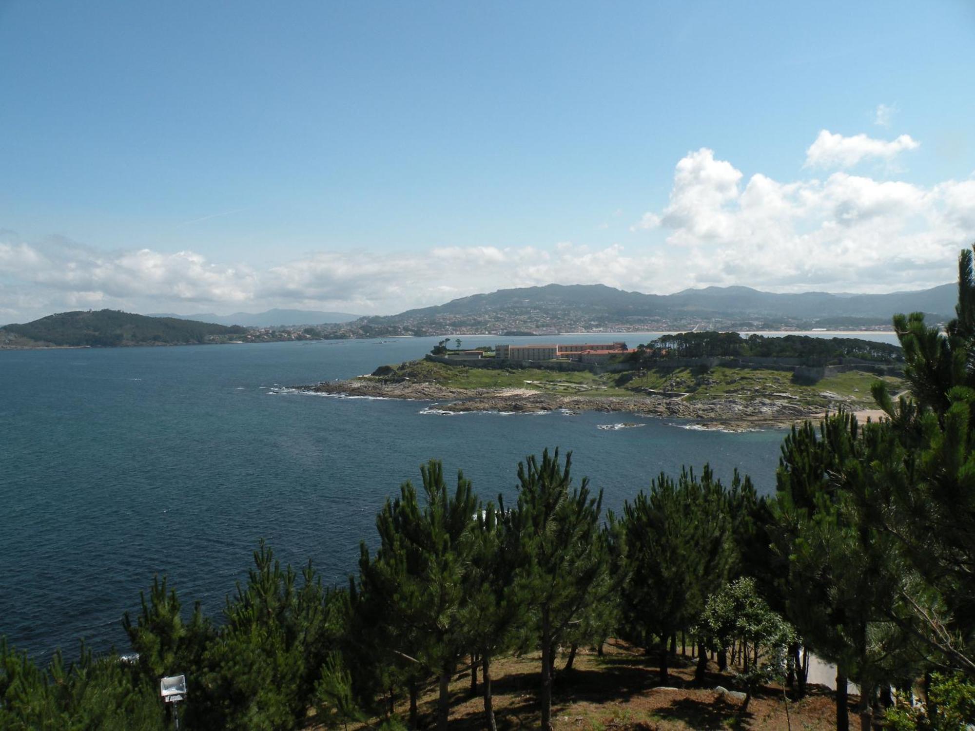 Hotel Rompeolas Baiona Dış mekan fotoğraf